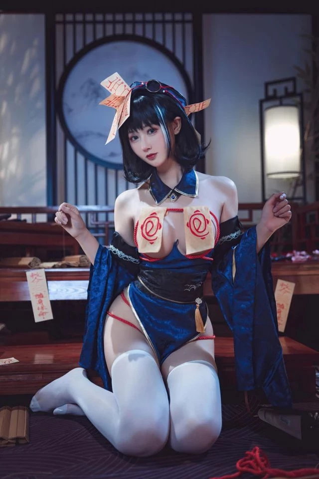 羽生三未COSPLAY：演绎文艺范与平凡之间的魅力